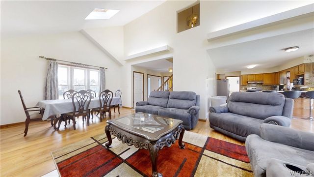 6983 Samantha Ct, Wheatfield, NY 14304
