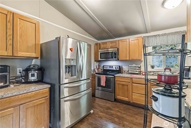 197 State Route 505, Winlock, WA 98596
