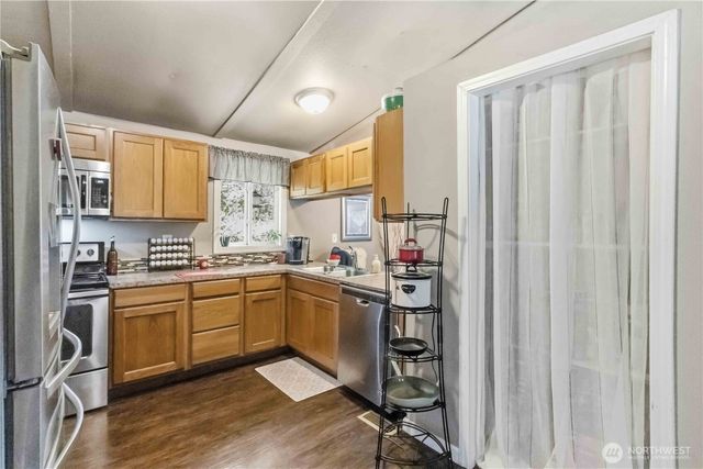 197 State Route 505, Winlock, WA 98596