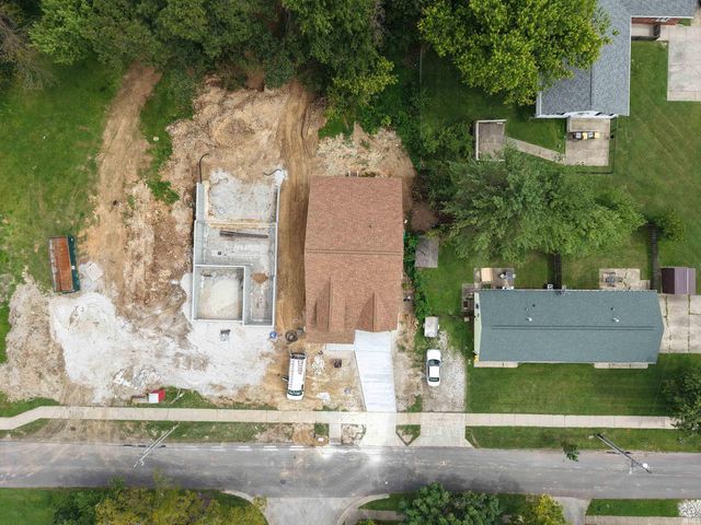 1829 S Maxwell Street, Bloomington, IN 47401