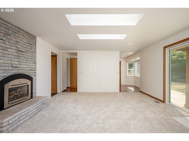 18990 Sw HEIGHTSVIEW Ct, Beaverton, OR 97007