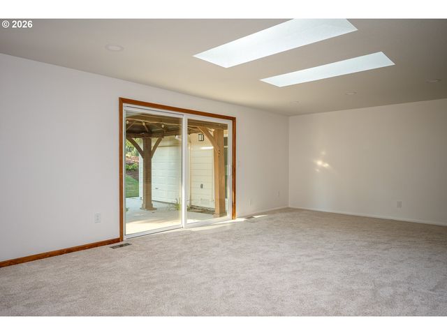 18990 Sw HEIGHTSVIEW Ct, Beaverton, OR 97007