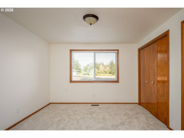 18990 Sw HEIGHTSVIEW Ct, Beaverton, OR 97007