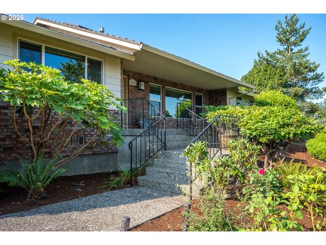 18990 Sw HEIGHTSVIEW Ct, Beaverton, OR 97007