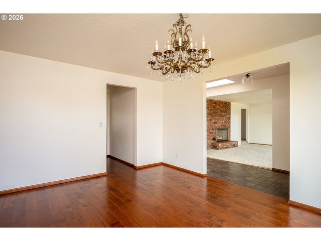 18990 Sw HEIGHTSVIEW Ct, Beaverton, OR 97007