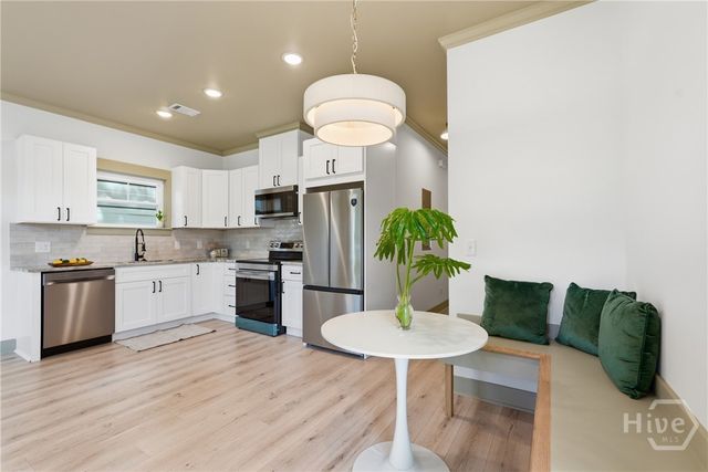 744 E 33rd Street, Savannah, GA 31401