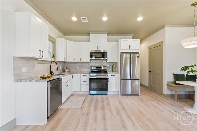 744 E 33rd Street, Savannah, GA 31401