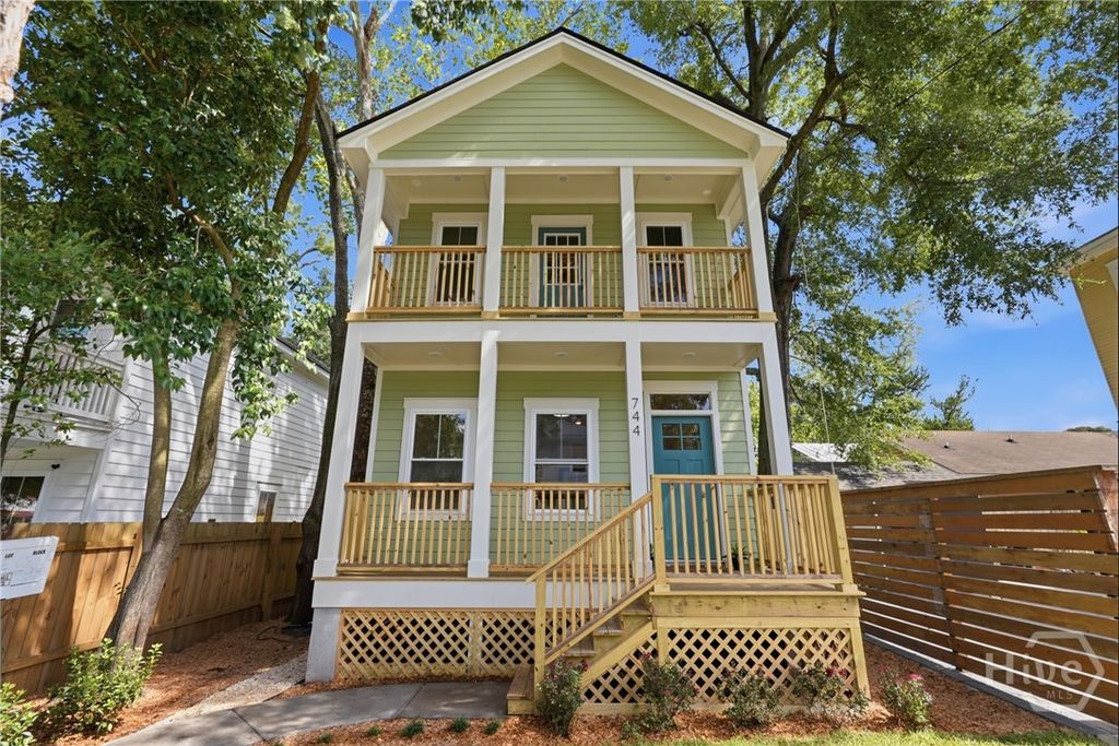 744 E 33rd Street, Savannah, GA 31401