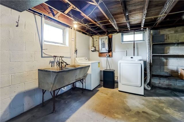 159 Harwick Road, Irondequoit, NY 14609