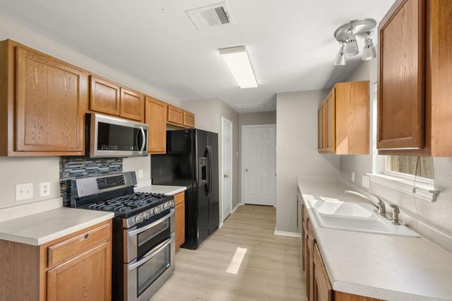 2700 Breezy Point CV, Round Rock, TX 78665