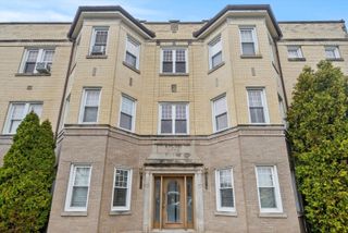 6401 23RD Street 2, Berwyn, IL 60402