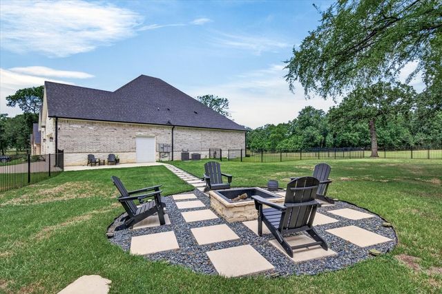 181 Colonial Drive, Mabank, TX 75156