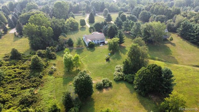 820 Lockwood Road, Ortonville, MI 48462