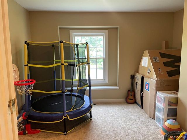 820 Lockwood Road, Ortonville, MI 48462