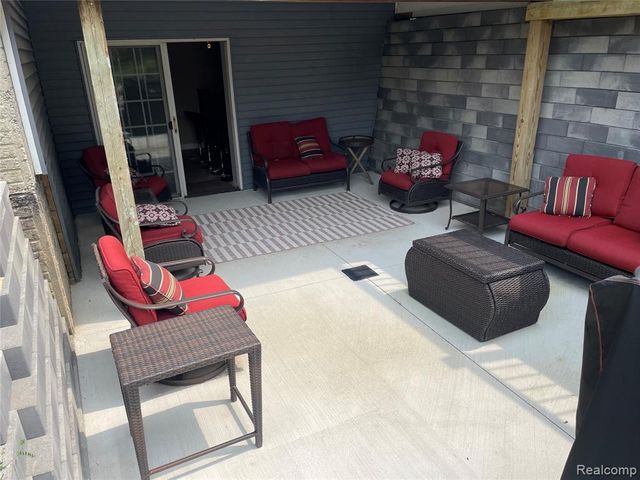 820 Lockwood Road, Ortonville, MI 48462