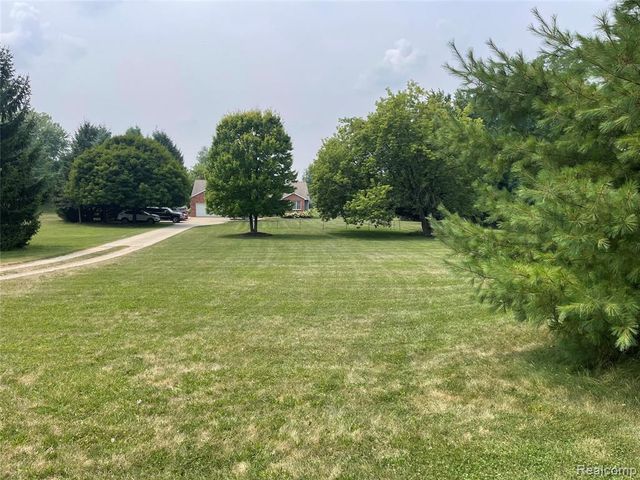 820 Lockwood Road, Ortonville, MI 48462