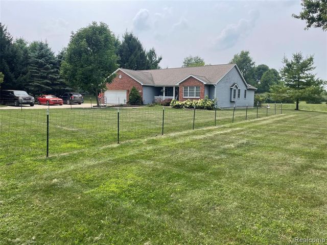 820 Lockwood Road, Ortonville, MI 48462