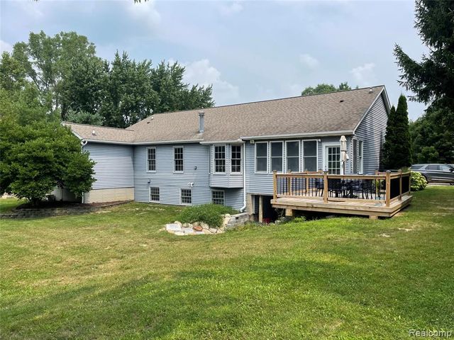 820 Lockwood Road, Ortonville, MI 48462