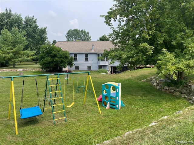 820 Lockwood Road, Ortonville, MI 48462