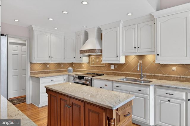 152 DEER FORD DR, Lancaster, PA 17601