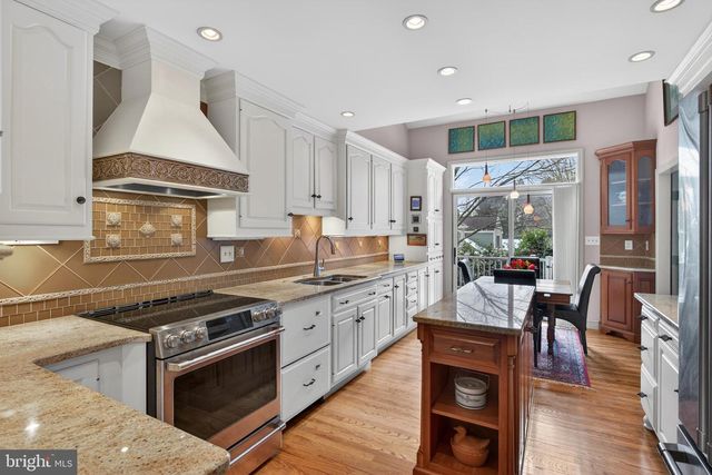 152 DEER FORD DR, Lancaster, PA 17601