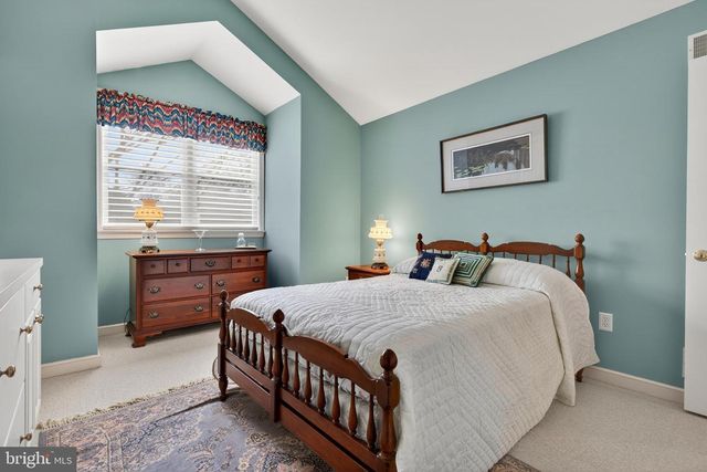 152 DEER FORD DR, Lancaster, PA 17601