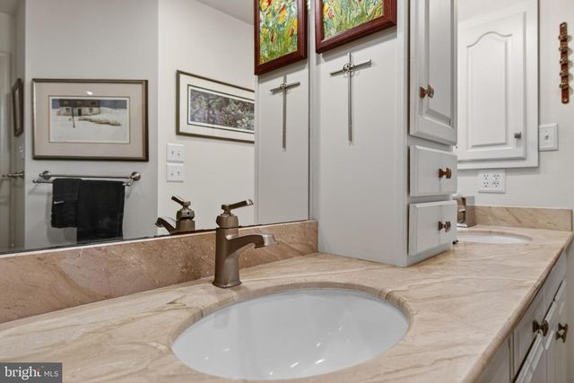 152 DEER FORD DR, Lancaster, PA 17601