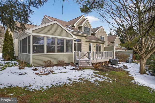 152 DEER FORD DR, Lancaster, PA 17601