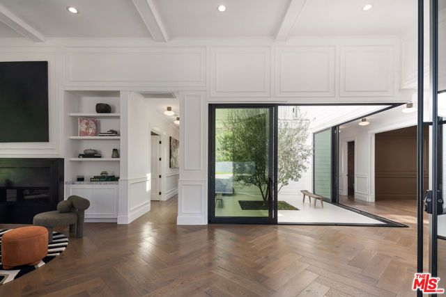 4639 Balboa Avenue, Los Angeles, CA 91316