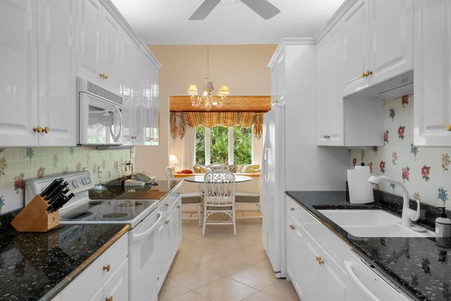 5011 SE Burning Tree Circle, Stuart, FL 34997