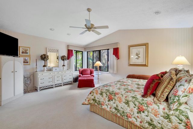 5011 SE Burning Tree Circle, Stuart, FL 34997