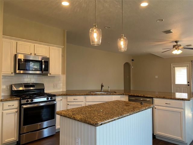 1202 Hemple Drive, Rosenberg, TX 77471
