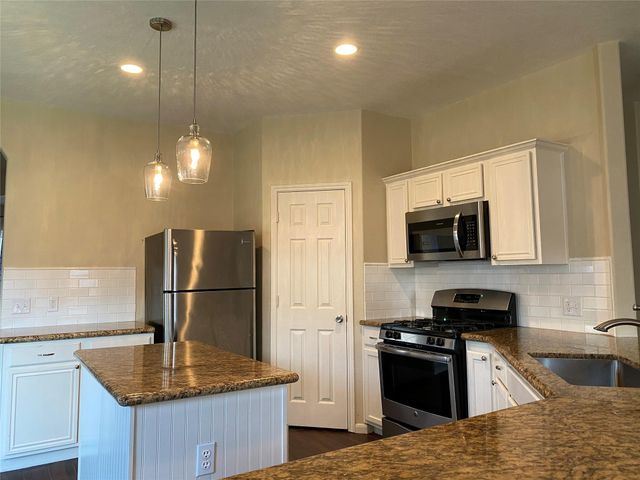 1202 Hemple Drive, Rosenberg, TX 77471