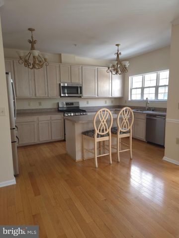 2213 MONTAUK DR, Crofton, MD 21114