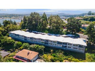 290 N 3RD Ct #7, Coos Bay, OR 97420