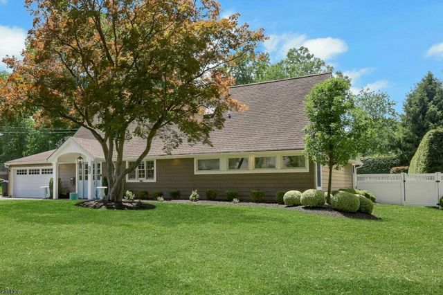 890 Norgate Dr, Ridgewood Village, NJ 07450