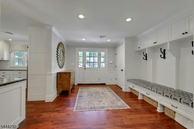 890 Norgate Dr, Ridgewood Village, NJ 07450