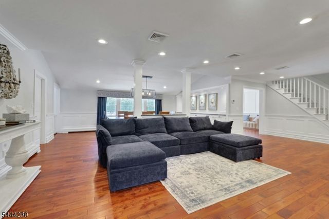 890 Norgate Dr, Ridgewood Village, NJ 07450