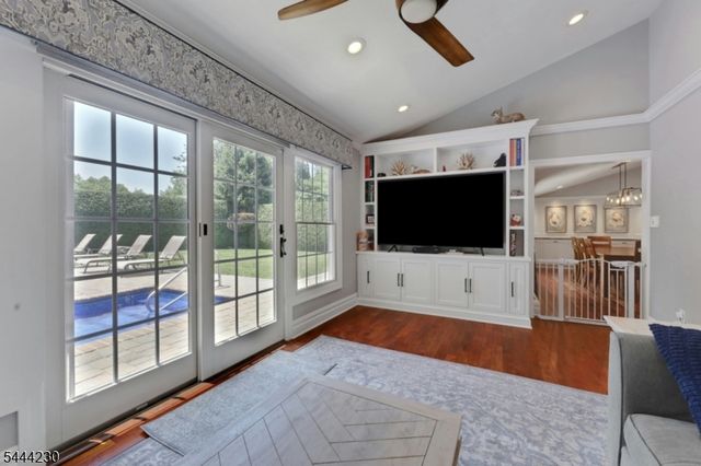 890 Norgate Dr, Ridgewood Village, NJ 07450