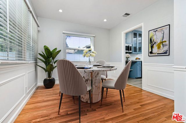 22025 De La Osa Street, Woodland Hills, CA 91364