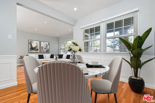 22025 De La Osa Street, Woodland Hills, CA 91364
