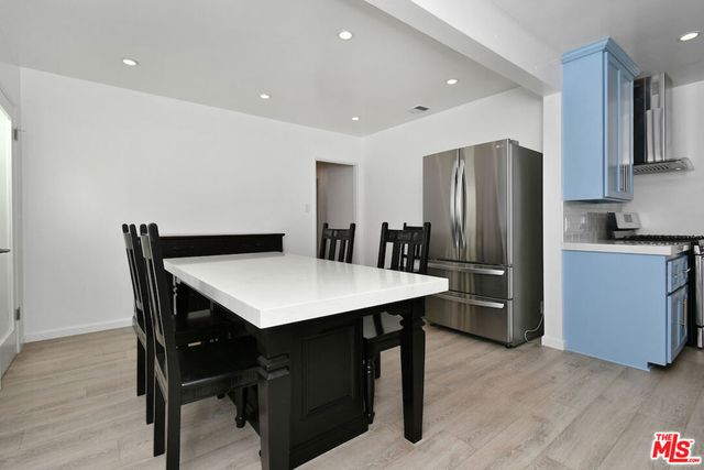 22025 De La Osa Street, Woodland Hills, CA 91364