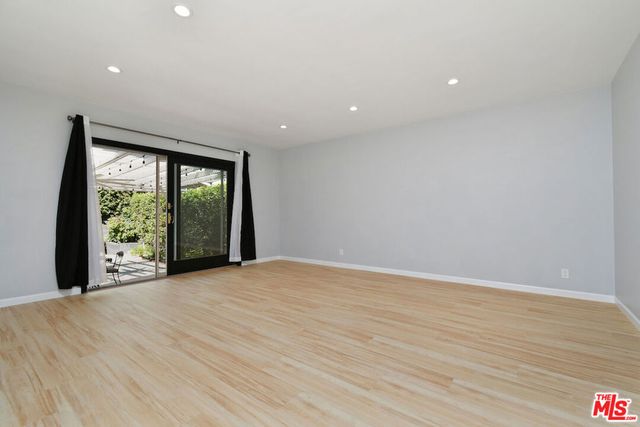 22025 De La Osa Street, Woodland Hills, CA 91364