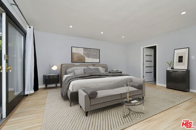 22025 De La Osa Street, Woodland Hills, CA 91364