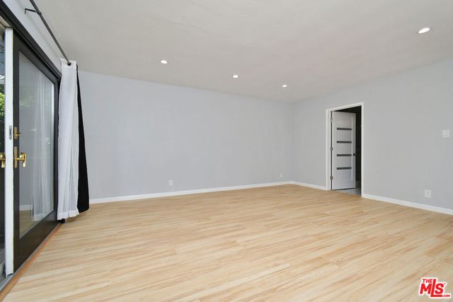22025 De La Osa Street, Woodland Hills, CA 91364