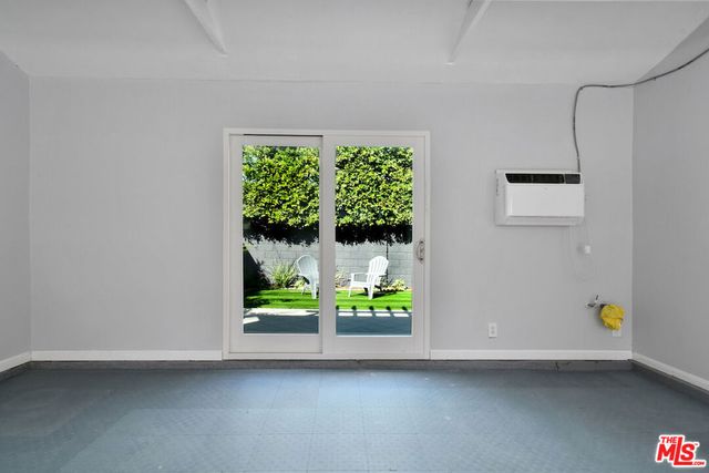 22025 De La Osa Street, Woodland Hills, CA 91364