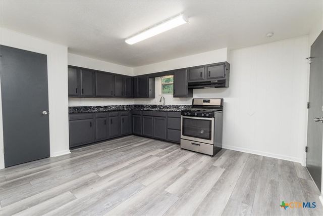 303 Sumbera Street, Holland, TX 76534