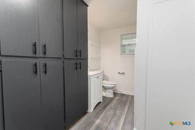 303 Sumbera Street, Holland, TX 76534