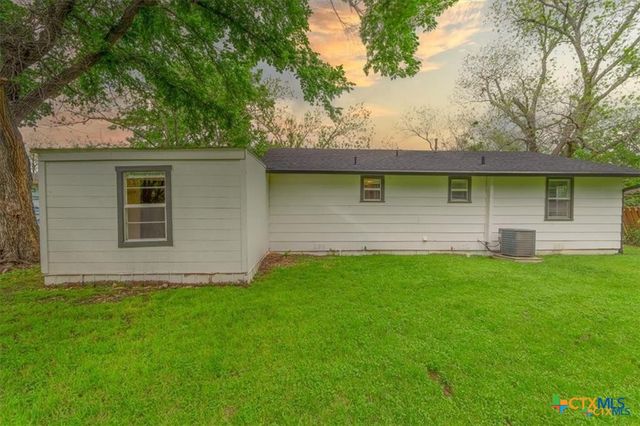 303 Sumbera Street, Holland, TX 76534