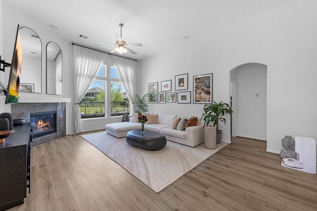 6111 Sandspur Springs Lane, Pearland, TX 77584